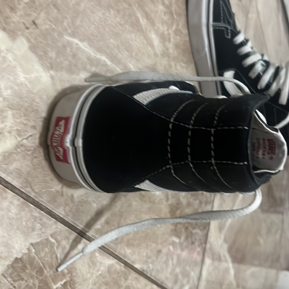 Old skool vans off the wall - Picture 4 of 7